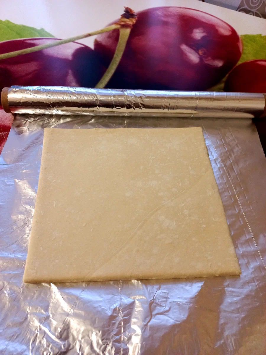 можно на фольге выпекать пиццу в духовке ли вместо пергаментной бумаги фото 111