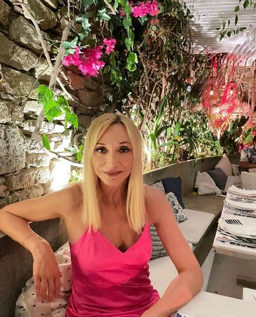 Кристина Орбакайте неожиданно нашлась в одном из люксовых отелей Крыма |  STARHIT