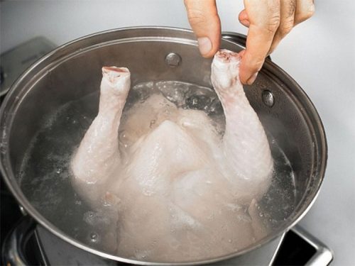 Работник птицефабрики дал совет, как дома избавиться от химии в курином мясе